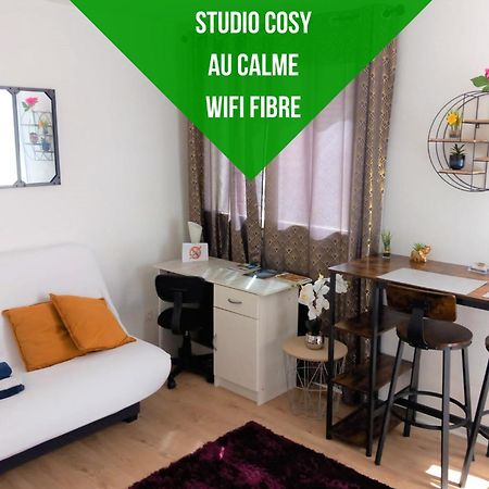 Le Zen -Studio Tout Equipe- Wifi Fibre- Centre Ville Avec Parking Tarbes Exterior foto